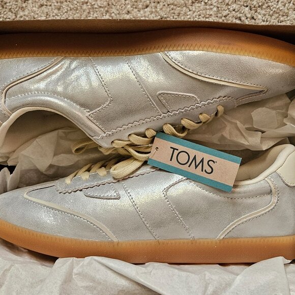 Toms Collins Silver Sneakers - Picture 2 of 7